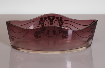 Lot 109 - An amethyst and silver overlaid glass bowl