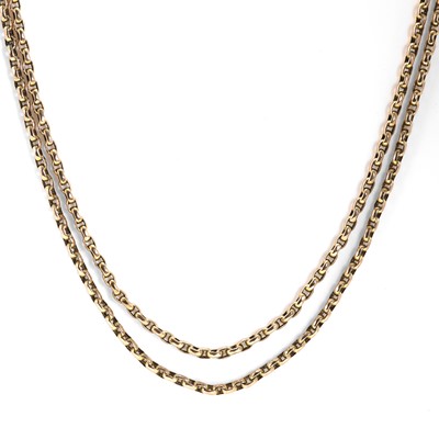 Lot 280 - A gold muff chain