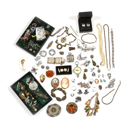 Lot 228 - A collection of gold, silver and period costume jewellery