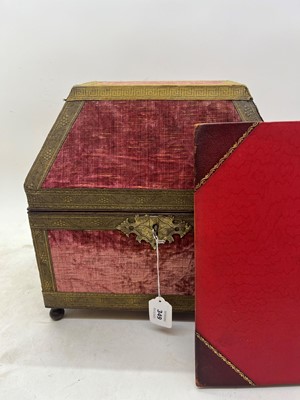 Lot 349 - A velvet mounted oak casket
