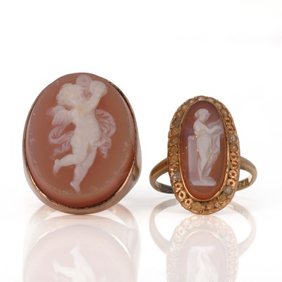 Lot 164 - Two hardstone cameo rings