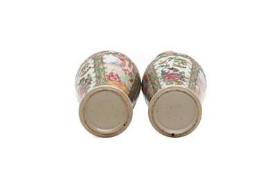 Lot 121 - A pair of export famille rose porcelain vases