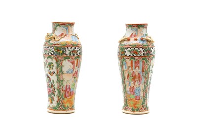 Lot 121 - A pair of export famille rose porcelain vases