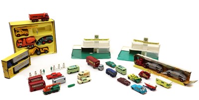 Lot 306 - A group of boxed Matchbox Toys