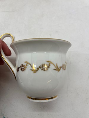 Lot 241 - A group of English porcelain tea wares