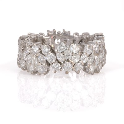 Lot 43 - A diamond set band ring or full eternity ring