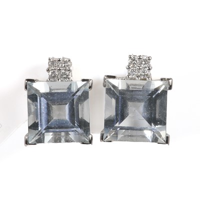 Lot 103 - A pair of aquamarine and diamond stud earrings