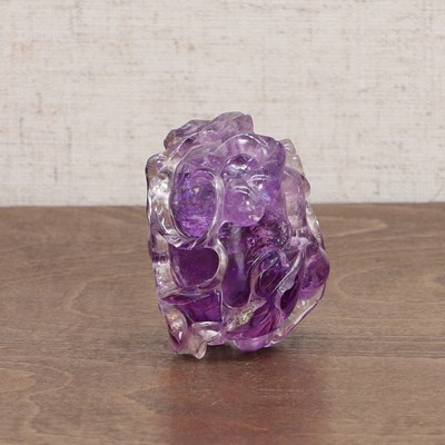 Lot 107 - A Chinese amethyst carving