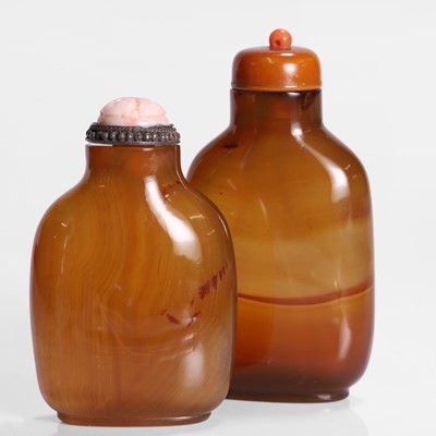 Lot 171 - Two Chinese agate snuff bottles