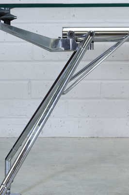 Lot 277 - A 'Nomos NM2T' glass-topped desk