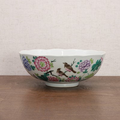 Lot 236 - A Chinese famille rose bowl