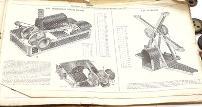 Lot 308 - A collection of Meccano