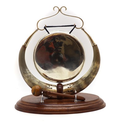 Lot 341 - A dinner gong
