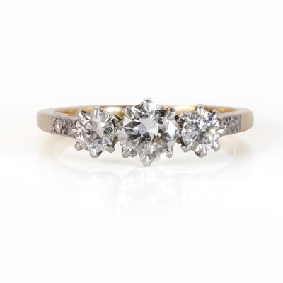 Lot 30 - A diamond three stone ring