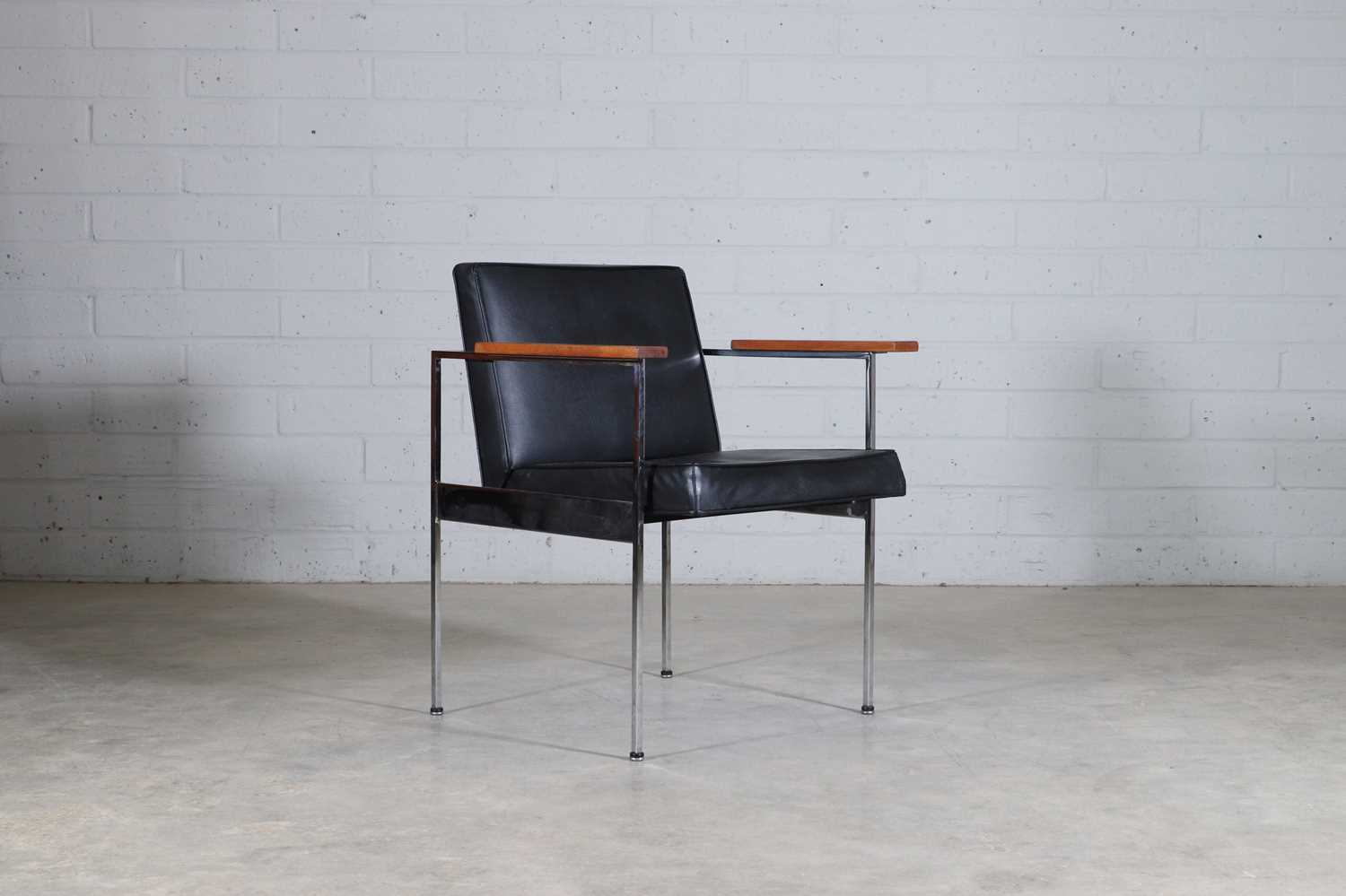 Lot 183 - A teak 'Paddle' armchair