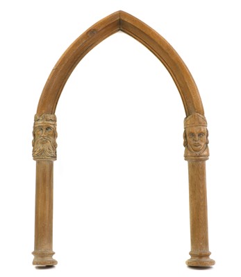 Lot 362 - An oak arch