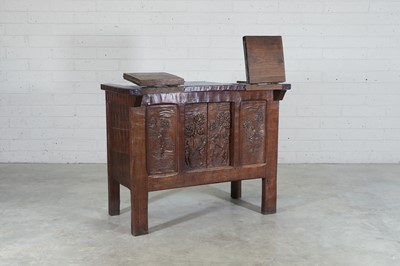 Lot 106 - An Arts and Crafts oak chest