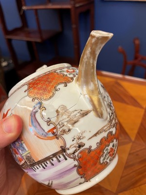 Lot 178 - A collection of Chinese export porcelain