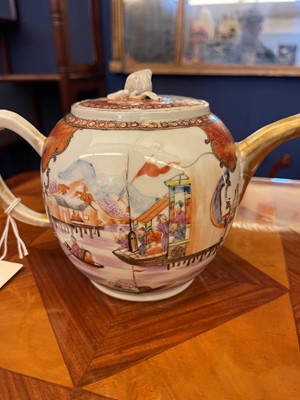 Lot 178 - A collection of Chinese export porcelain