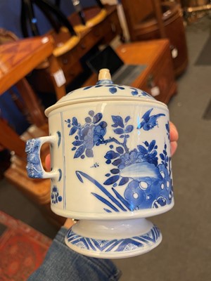 Lot 178 - A collection of Chinese export porcelain