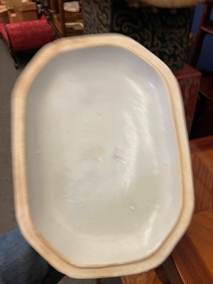 Lot 178 - A collection of Chinese export porcelain