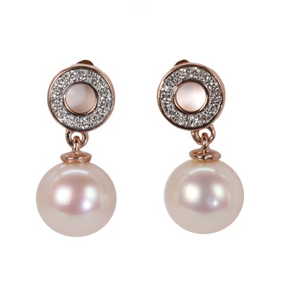 Lot 118 - A pair of rose gold cultured pearl and diamond drop earrings