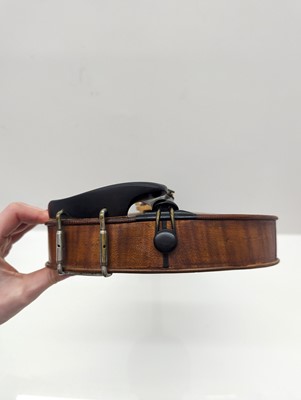 Lot 355 - A Luigi Montanari violin