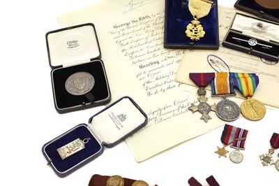 Lot 143 - A WWI medal group