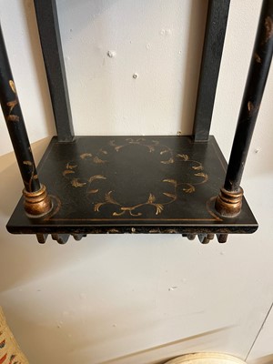 Lot 26 - A set of Regency-style chinoiserie hanging shelves