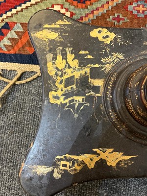 Lot 63 - An export lacquered floor lamp