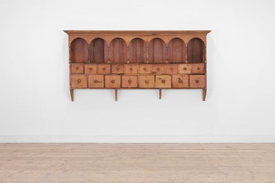 Lot 31 - A large pine delft rack