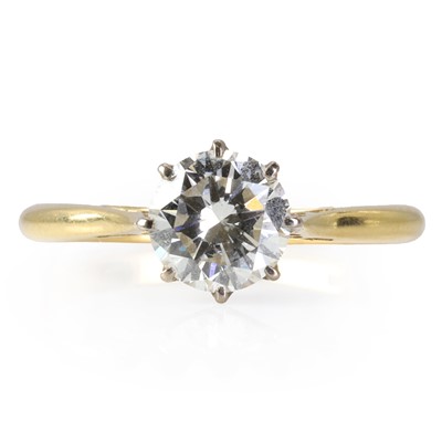 Lot 99 - An 18ct gold diamond single stone ring