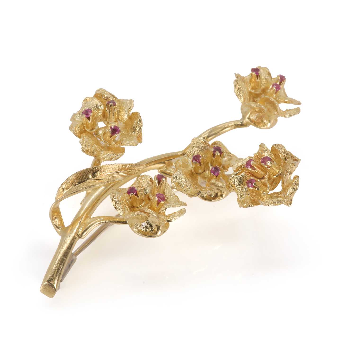 Lot 72 - An Italian gold ruby set spray brooch