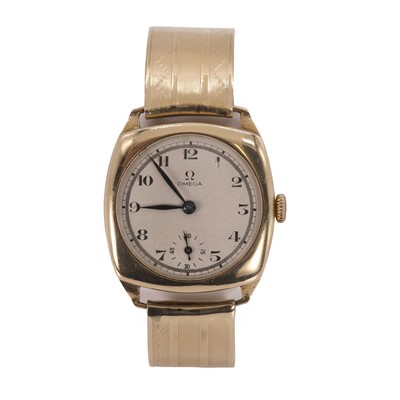 Lot 290 - A 9ct gold Omega mechanical bracelet watch