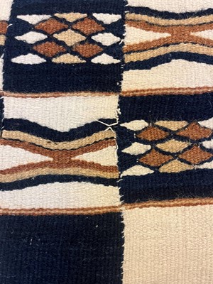 Lot 43 - A Fulani wool blanket or 'arkilla jenngo'
