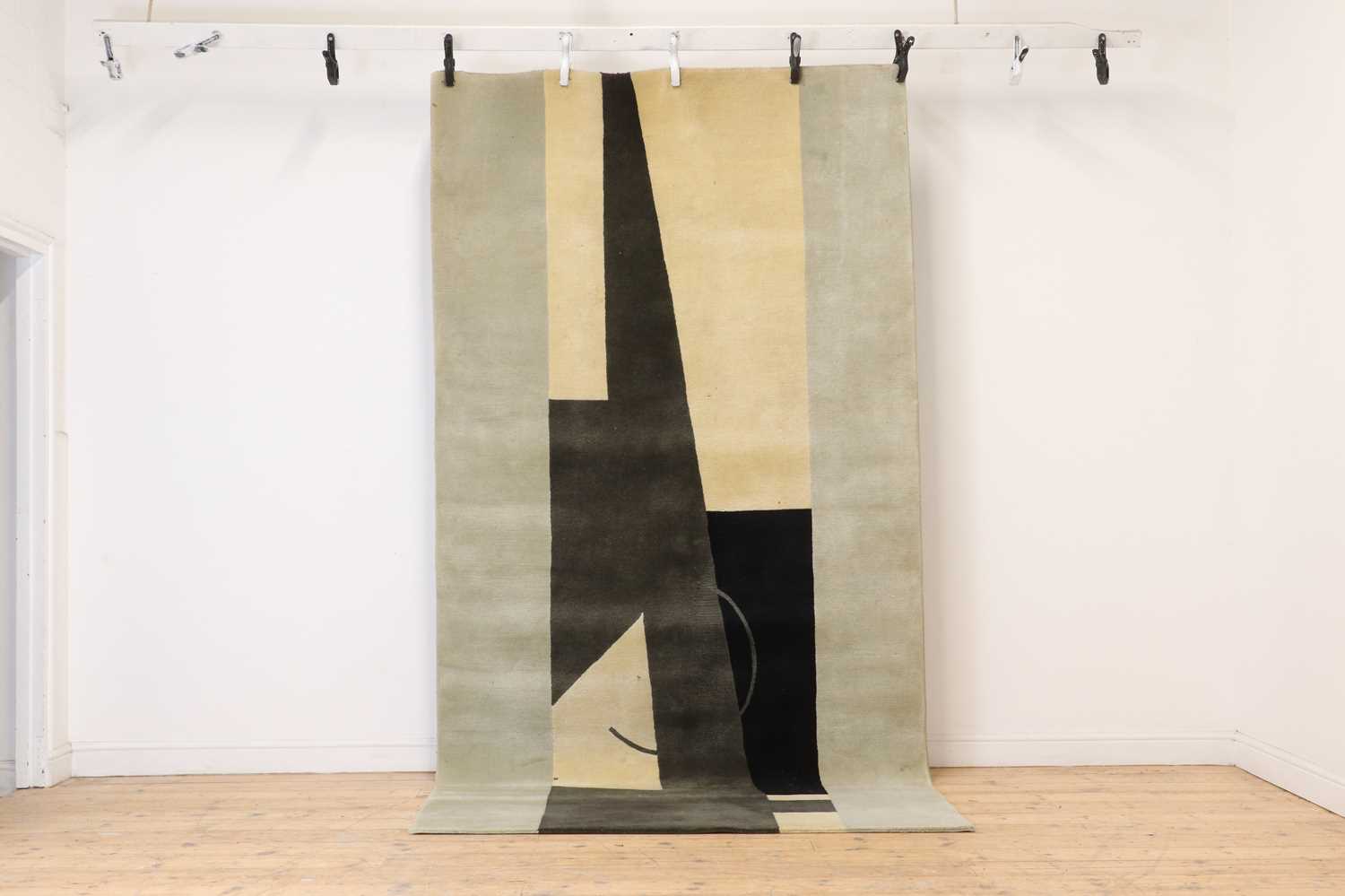 Lot 146 - An Art Deco-style rug