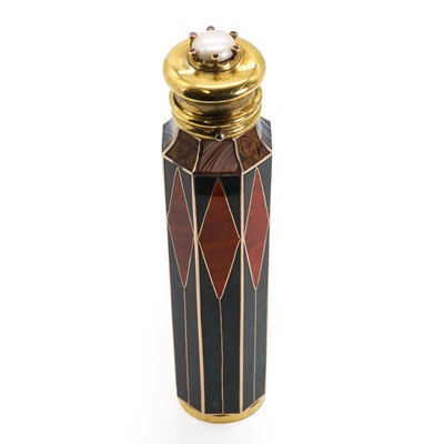 Lot 290 - A rolled gold hardstone perfume flask