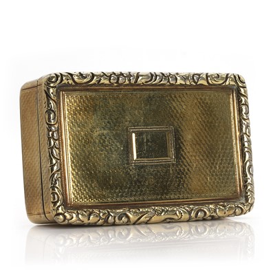 Lot 394 - A Georgian silver gilt snuffbox, c.1833