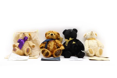 Lot 158 - A collection of modern teddy bears