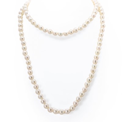 Lot 187 - Two single row cultured pearl necklaces