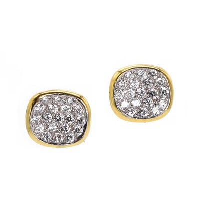 Lot 121 - A pair of pavé diamond stud earrings