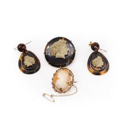 Lot 293 - A group of cameo jewellery