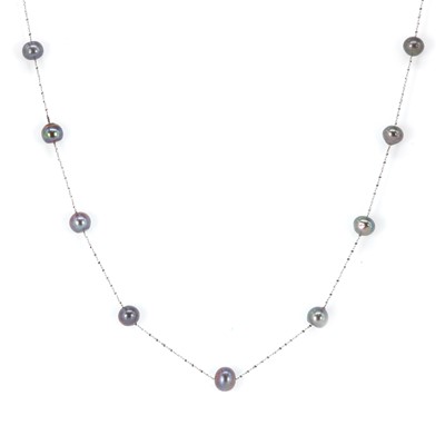 Lot 136 - A white gold cultured pearl satellite necklace