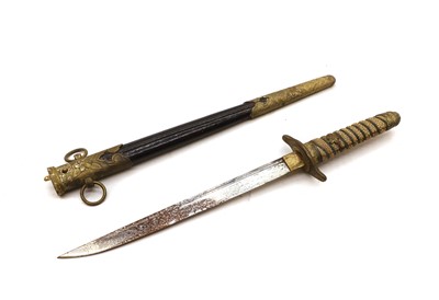 Lot 130 - A Japanese WWII tanto