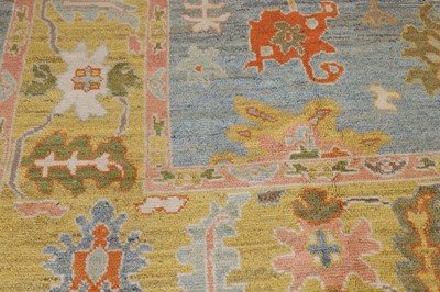Lot 5 - An Oushak wool carpet