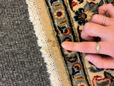 Lot 20 - A Kashan wool carpet