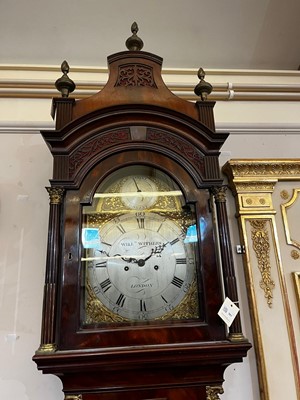 Lot 367 - A George III mahogany longcase clock