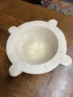 Lot 412 - A large marble mortar