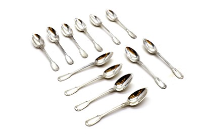 Lot 24 - A set of twelve French silver teaspoons