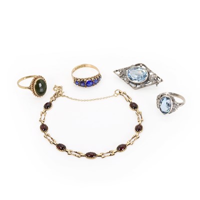 Lot 282 - A group of 9ct gold and silver jewellery